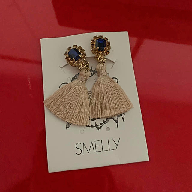 SMELLY(スメリー)のイヤリング レディースのアクセサリー(イヤリング)の商品写真