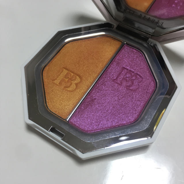 FENTY BEAUTY ハイライターデュオ