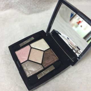 クリスチャンディオール(Christian Dior)の❤︎DIOR アイシャドウ 限定色❤︎(アイシャドウ)