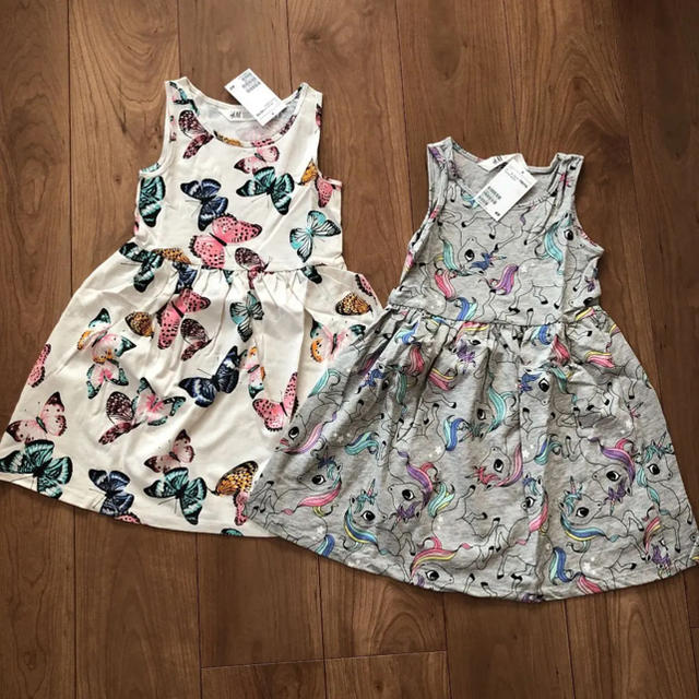 H&M(エイチアンドエム)のH&M☆新品 ワンピースセット 110/115 キッズ/ベビー/マタニティのキッズ服女の子用(90cm~)(ワンピース)の商品写真