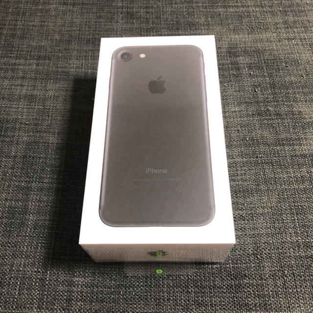 ドコモ SIMフリー iPhone 7 32GB Black 新品未開封品