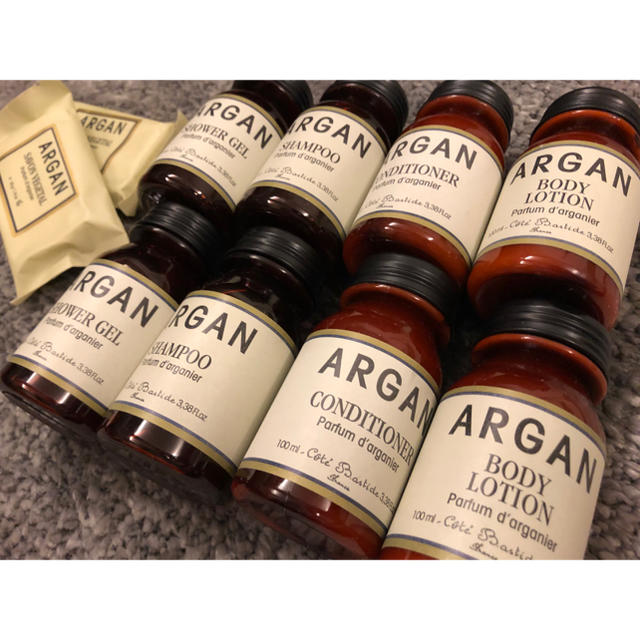 Aesop(イソップ)のコテバスティド ARGAN セット 新品未使用 コスメ/美容のキット/セット(サンプル/トライアルキット)の商品写真