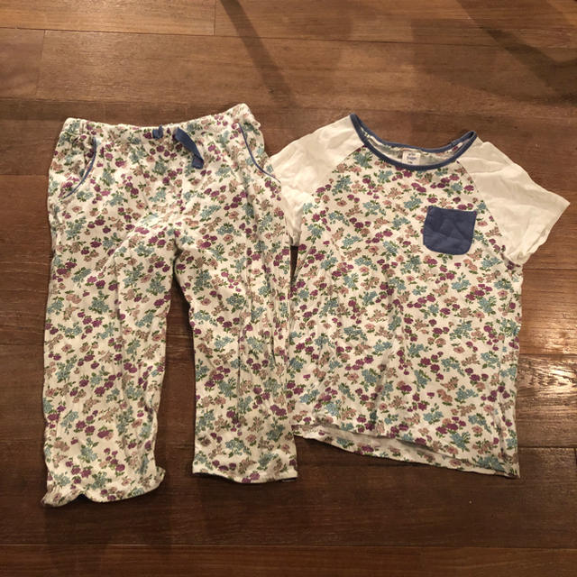 Boden(ボーデン)のmini boden 花柄パジャマ 7-8Y キッズ/ベビー/マタニティのキッズ服女の子用(90cm~)(パジャマ)の商品写真