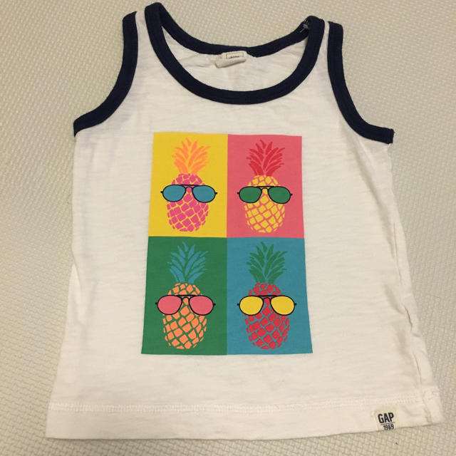 babyGAP(ベビーギャップ)のbabyGAPタンクトップ90cm キッズ/ベビー/マタニティのキッズ服男の子用(90cm~)(Tシャツ/カットソー)の商品写真