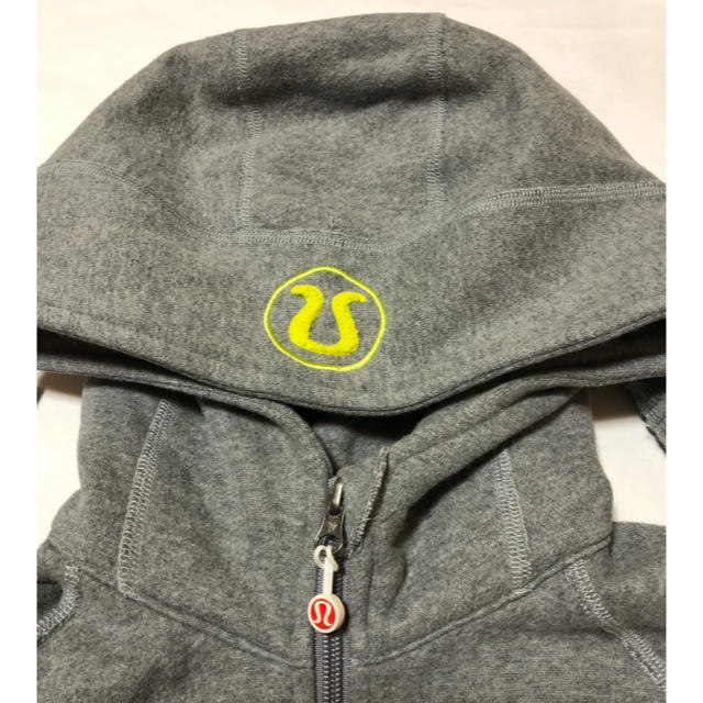 《新品》lululemonルルレモン フーディー サイズ8