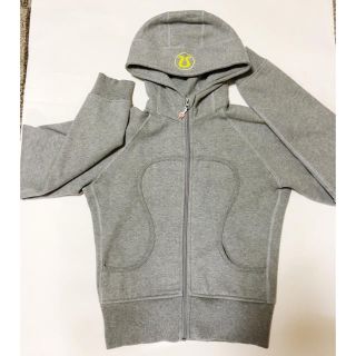 ルルレモン(lululemon)の《新品》lululemonルルレモン フーディー サイズ8(ヨガ)