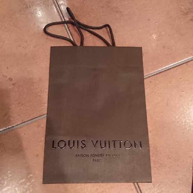LOUIS VUITTON(ルイヴィトン)のLOUISVUITTON 袋 5枚ｾｯﾄ レディースのバッグ(ショップ袋)の商品写真
