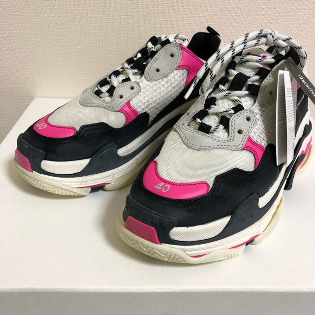 Balenciaga(バレンシアガ)の新品 balenciaga tripleS EU40 black pink メンズの靴/シューズ(スニーカー)の商品写真