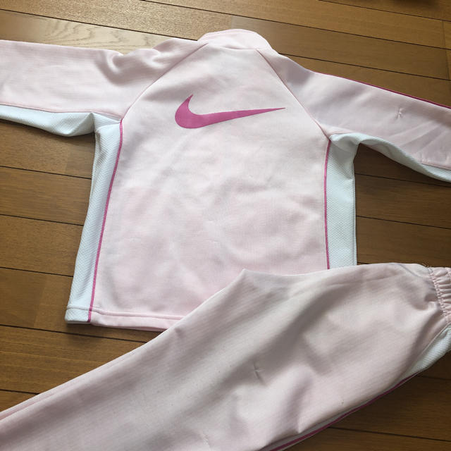 NIKE(ナイキ)のナイキ ジャージ キッズ/ベビー/マタニティのキッズ服女の子用(90cm~)(その他)の商品写真