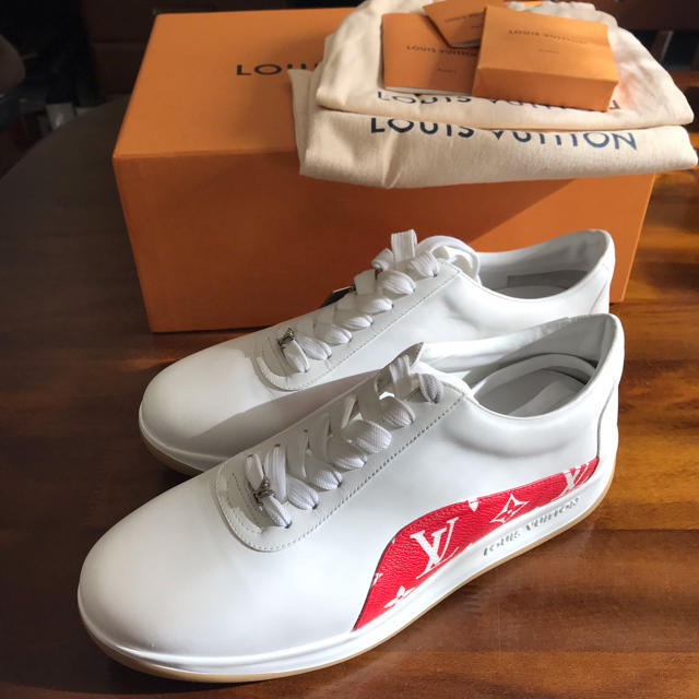 フラワーB ブルーグレイ LOUIS VUITTON supreme コラボ スニーカー