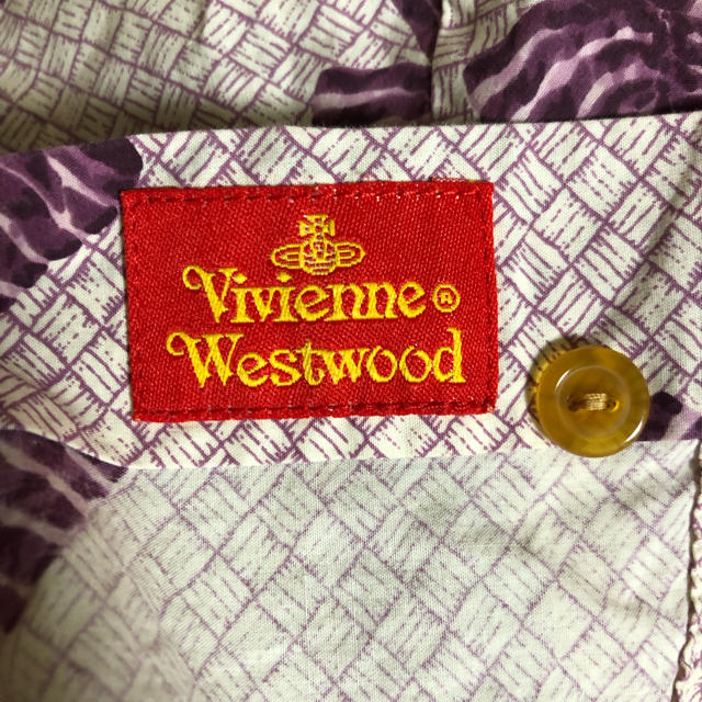 Vivienne Westwood(ヴィヴィアンウエストウッド)のヴィヴィアンウエストウッド☆リボン柄高襟フリルシャツ レディースのトップス(シャツ/ブラウス(長袖/七分))の商品写真