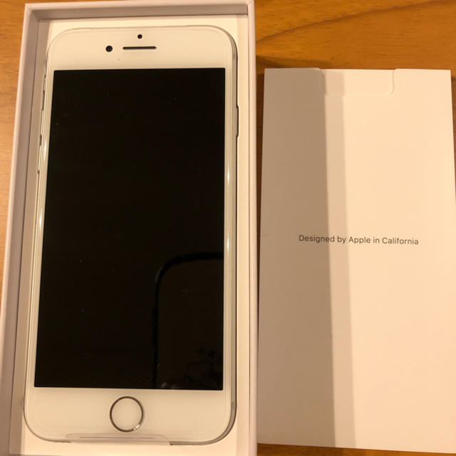 iPhone8 64GB シルバー