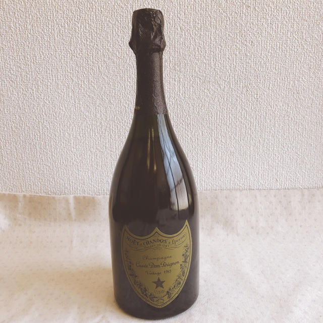 Dom Pérignon(ドンペリニヨン)のドンペリ ヴィンテージ 1985 食品/飲料/酒の酒(シャンパン/スパークリングワイン)の商品写真