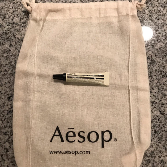 Aesop(イソップ)のAesop リップクリーム 値下げ❣️ コスメ/美容のスキンケア/基礎化粧品(リップケア/リップクリーム)の商品写真