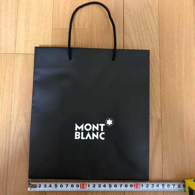 MONTBLANC(モンブラン)のMONTBLANC 紙袋 プレゼント用 レディースのバッグ(ショップ袋)の商品写真