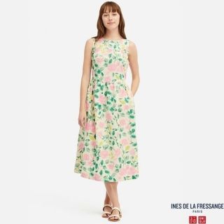 ユニクロ(UNIQLO)の新品　イネス　ロングワンピ　花柄(ロングワンピース/マキシワンピース)