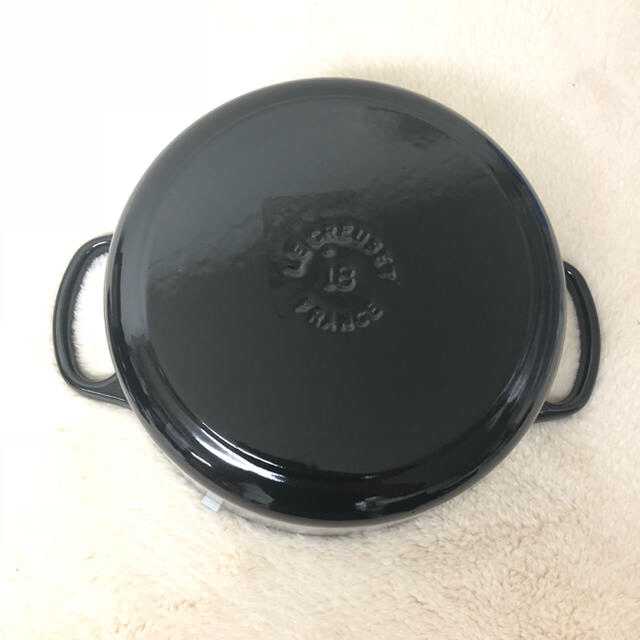 LE CREUSET(ルクルーゼ)の【新品/送料無料】25周年限定 ル・クルーゼ ココット ロンド モミジ 18㎝ インテリア/住まい/日用品のキッチン/食器(鍋/フライパン)の商品写真