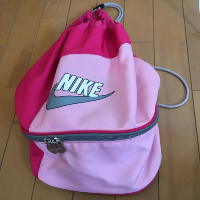 NIKE(ナイキ)のNike  女の子  プールバッグ・スイミングバッグ スポーツ/アウトドアのスポーツ/アウトドア その他(マリン/スイミング)の商品写真