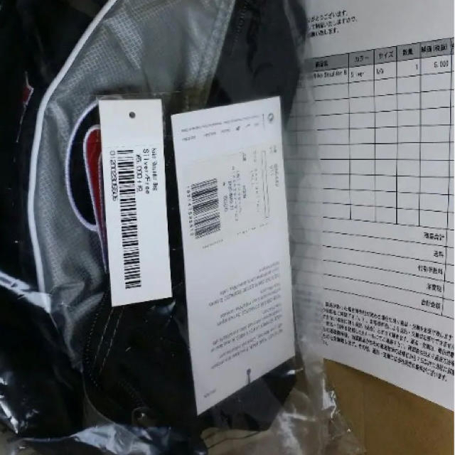 Supreme(シュプリーム)のSupreme®/Nike® Shoulder Bag silver メンズのバッグ(ショルダーバッグ)の商品写真