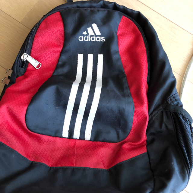 Adidas サッカーボール入るリュック青 赤2個セットでの通販 By しーちゃん S Shop アディダスならラクマ