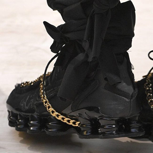 COMME des GARCONS(コムデギャルソン)のnike  shox×comme des garcons メンズの靴/シューズ(スニーカー)の商品写真