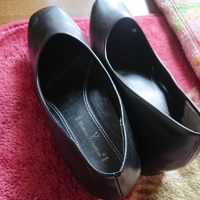 パンプス 黒 大きいサイズ ２５ レディースの靴/シューズ(ハイヒール/パンプス)の商品写真