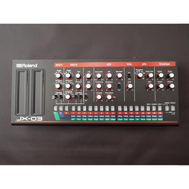 Roland JX-03 Sound Module シンセサイザーのサムネイル