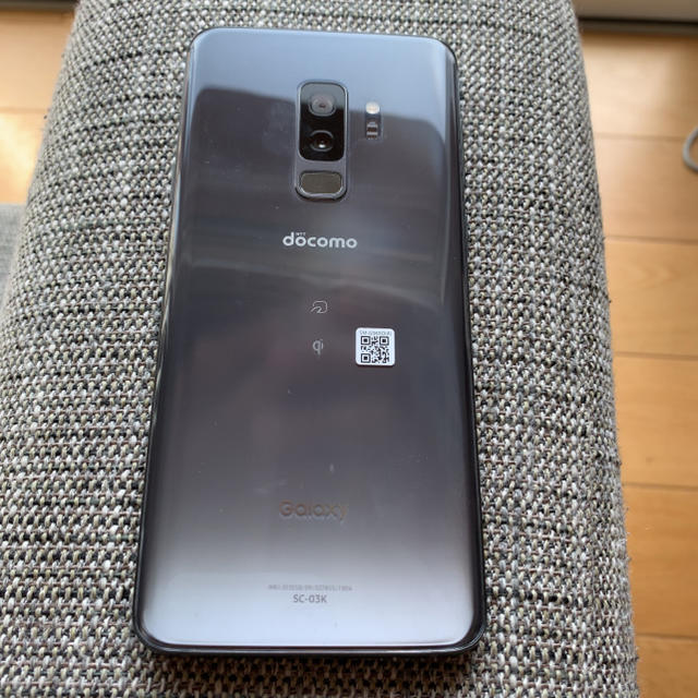 NTTdocomo(エヌティティドコモ)のdocomo SC-03K Galaxy S9+ チタニウムグレー スマホ/家電/カメラのスマートフォン/携帯電話(スマートフォン本体)の商品写真