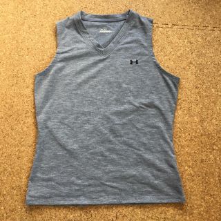 アンダーアーマー(UNDER ARMOUR)のUNDER ARMOUR ノースリーブカットソー(カットソー(半袖/袖なし))