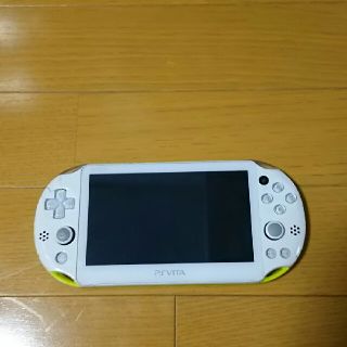 早い者勝ちPSVITA本体  モデルPCH-2000(携帯用ゲーム機本体)