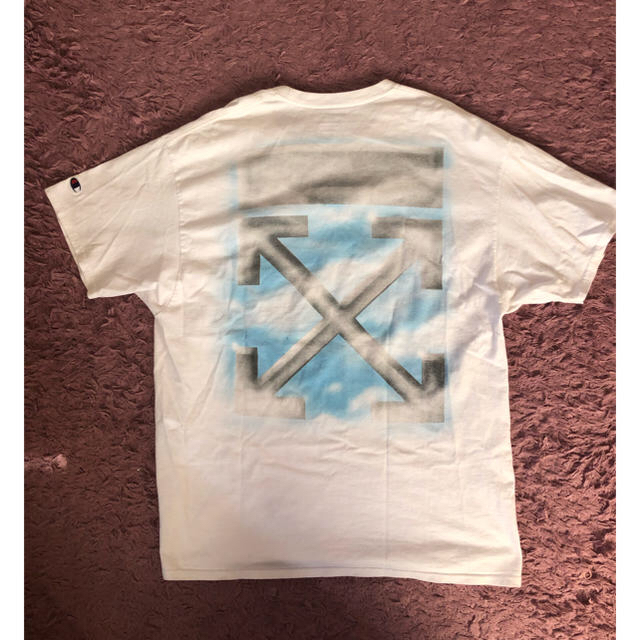 佐野玲於着用  off-white tシャツ