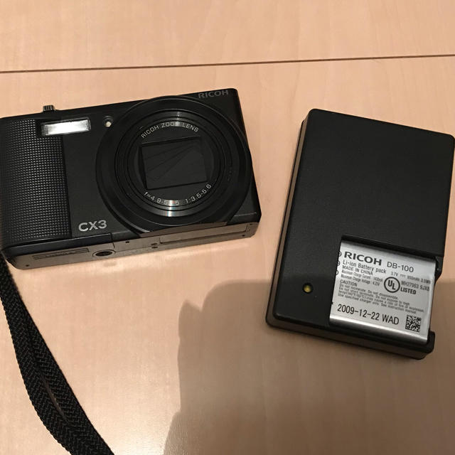 RICOH(リコー)のRICOH デジカメ CX3 ジャンク スマホ/家電/カメラのカメラ(コンパクトデジタルカメラ)の商品写真