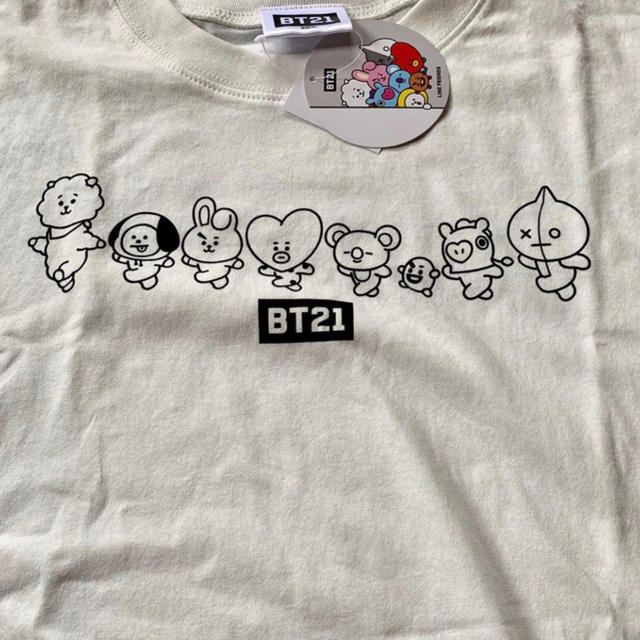 Avail(アベイル)のBTS×アベイル☆コラボTシャツ Lサイズ☆未使用 レディースのトップス(Tシャツ(半袖/袖なし))の商品写真