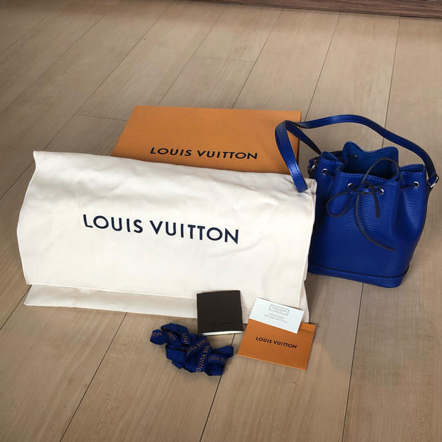 激安通販の Vuitton】 【Louis - VUITTON LOUIS ナノノエ ショルダーバッグ エピ ショルダーバッグ