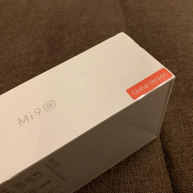 Xiaomi Mi 9 SE 国際版  64GB 黒とアクセサリーのセット