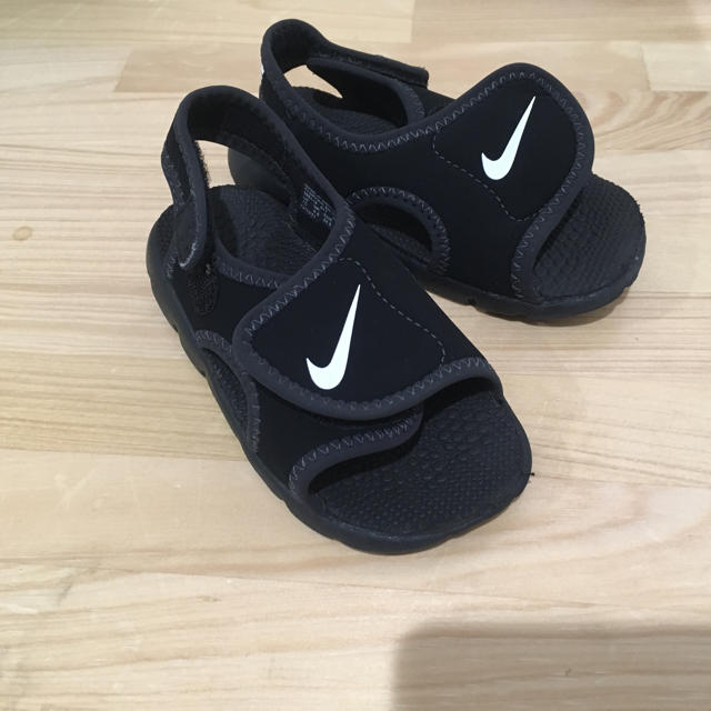 NIKE(ナイキ)のNIKEキッズサンダル キッズ/ベビー/マタニティのベビー靴/シューズ(~14cm)(サンダル)の商品写真