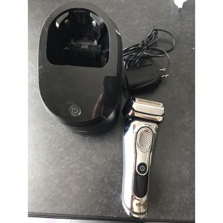 ブラウン(BRAUN)のブラウン シリーズ9 ジャンク 充電洗浄機付き(メンズシェーバー)