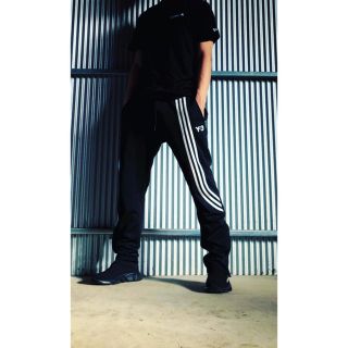 ワイスリー(Y-3)のY-3   トラックパンツ  (ジャージ)