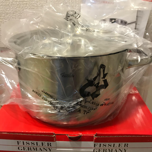 Fissler(フィスラー)のフィスラー シチューポット20㎝ 新品 インテリア/住まい/日用品のキッチン/食器(鍋/フライパン)の商品写真