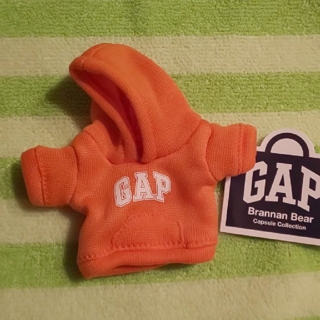 GAP(ギャップ)のGAP ガチャガチャ パーカー エンタメ/ホビーのおもちゃ/ぬいぐるみ(キャラクターグッズ)の商品写真