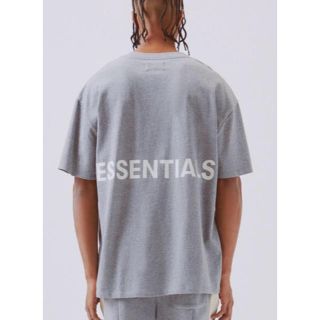 フィアオブゴッド(FEAR OF GOD)の【新品 Mサイズ】グレー  fog essentials boxy Tshirt(Tシャツ/カットソー(半袖/袖なし))