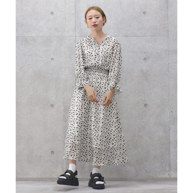 W Closet セール期間中 単色花柄プリントウエストシャーリングワンピースの通販 By セール開催中 Ru Na Shop S ダブルクローゼットならラクマ W Closet セール期間中 単色花柄プリントウエストシャーリングワンピースの通販 By セール開催中 Ru Na Shop S ダブルクローゼットならラクマ