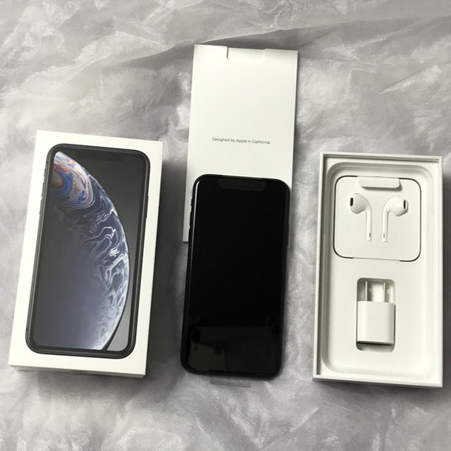 iPhoneXR 64G 黒 ドコモ simロック解除