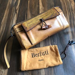 ベルルッティ(Berluti)のRon ttt様専用品 ベルルッティ カリグラフィ入りクラッチバッグ ポーチ(セカンドバッグ/クラッチバッグ)