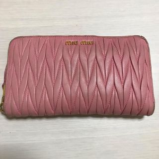 ミュウミュウ(miumiu)のmiumiu 長財布(財布)