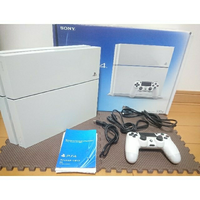 PlayStation 4 ホワイト 500GB CUH-1100