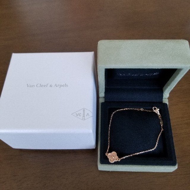 Van Cleef & Arpels(ヴァンクリーフアンドアーペル)のVanCleef&Apells　ブレスレット レディースのアクセサリー(ブレスレット/バングル)の商品写真