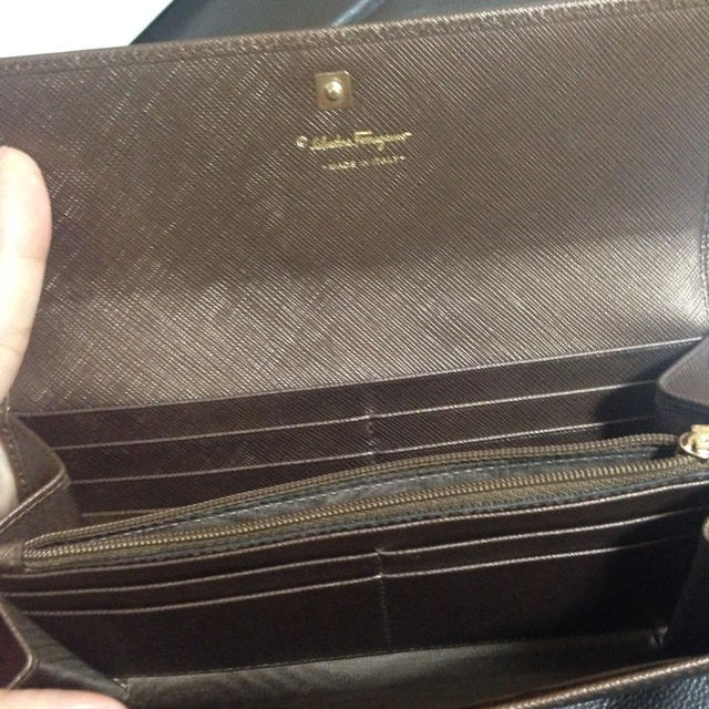 Ferragamo(フェラガモ)の美品♡フェラガモ♡リボン 長財布 レディースのファッション小物(財布)の商品写真