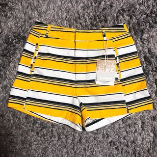 ザラ(ZARA)の【値下げ】新品未使用　ストラディバリウス ショートパンツ(ショートパンツ)