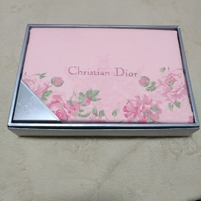 Christian Dior(クリスチャンディオール)のChristianDiorウィンターシーツ インテリア/住まい/日用品の寝具(シーツ/カバー)の商品写真